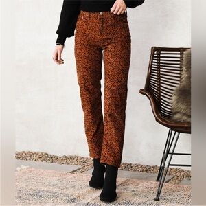 Levi’s Wedgie Straight Jean in Scratchy Leopard Ginger